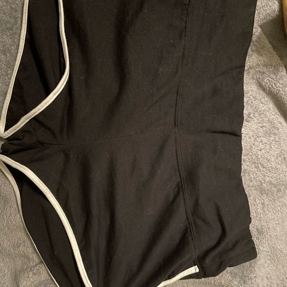 Hoochy momma shorts